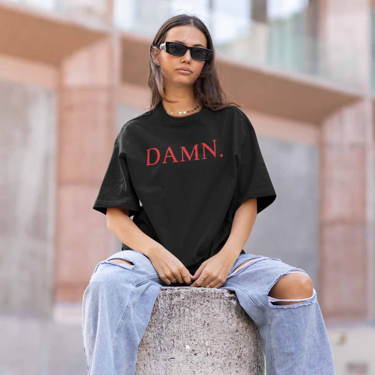 Playera Damn Logo | Negro